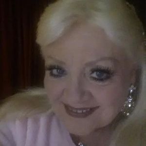 Meet your Posher, Connie